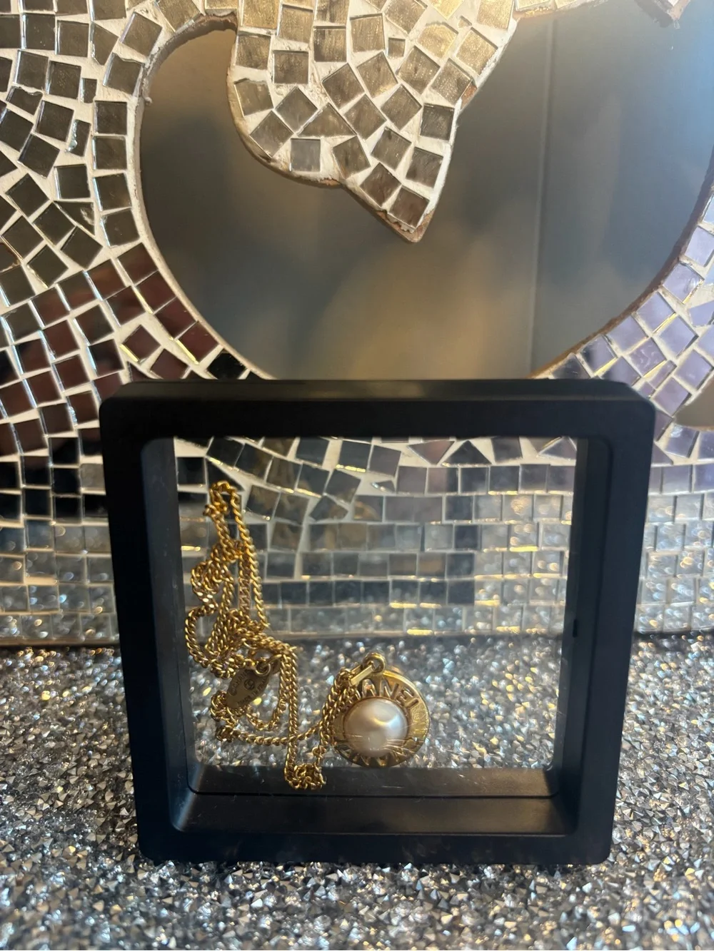 ⭐️Chanel Gold-Tone Pendant Necklace with Cream Pearl Accent